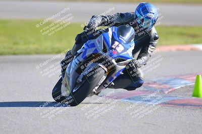 media/Jan-20-2023-Fastrack Riders (Fri) [[f2ad32aba3]]/Private/session 5 turn 13/